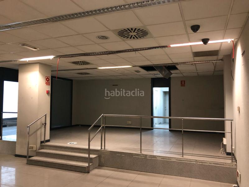 Foto d785bd83-675f-4dc9-9a76-f0aaa95b49e9. Local comercial  de 136m2 en Guinardó Barcelona