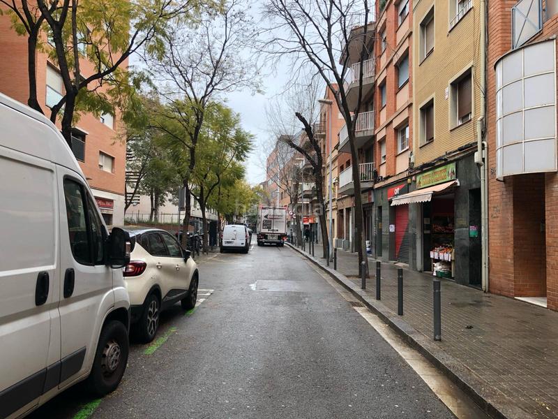 Foto 646c33e0-6ae4-463d-9997-3384d7e6dee3. Rent business premise in carrer de viladrosa 62 in Barcelona