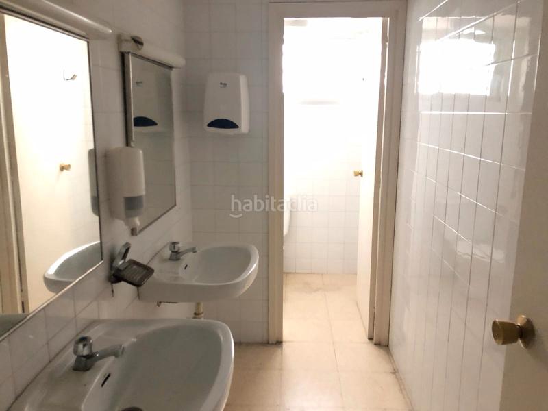 Foto 71dcd451-f5dc-4dfc-8fc2-0eae66b4413d. Rent business premise in carrer de viladrosa 62 in Barcelona