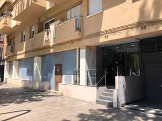 Miete Geschäftsraum in Avinguda de vallcarca 20. Local comercial de gran tamaño en alquiler en el putxet, junto a