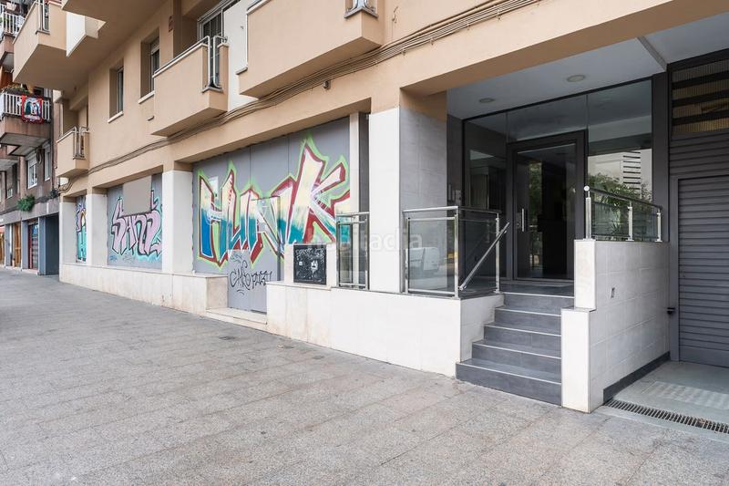 Foto 41482939-d063-4ec8-b3d4-da223880a604. Location local commercial dans avinguda de vallcarca 20 dans Barcelona