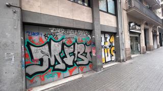 Location Local commercial à Carrer de roger de flor 229. Amplio local en alquiler en el corazón de gràcia