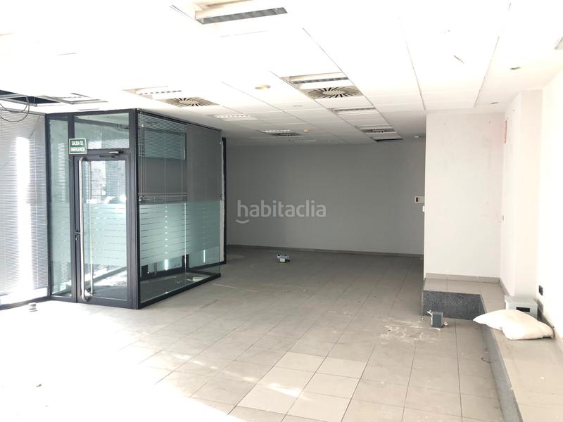 Foto f793f782-156b-4404-832a-19e96802b09f. Local commercial dans Sant Andreu de Palomar Barcelona