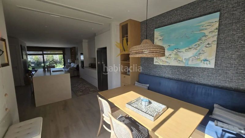 Foto b964a6b9-f22f-47f4-ae27-ec53f9fc4340. Xalet amb piscina a Can Girona - Terramar - Vinyet Sitges