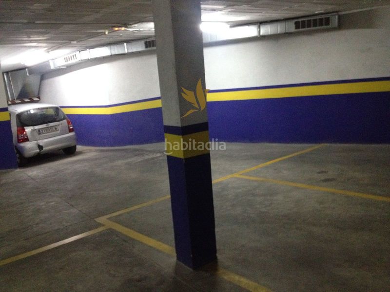 Foto 82cd0eff-57ee-4e04-aa5c-f53b47996982. Aparcament cotxe a El Coll Barcelona