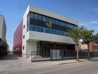 Lloguer Nau industrial  Pablo iglesias. Nave logística nueva junto zona franca y fira