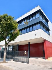 Location Bâtiment à usage industriel  Pablo iglesias. Nave logística nueva junto zona franca y fira