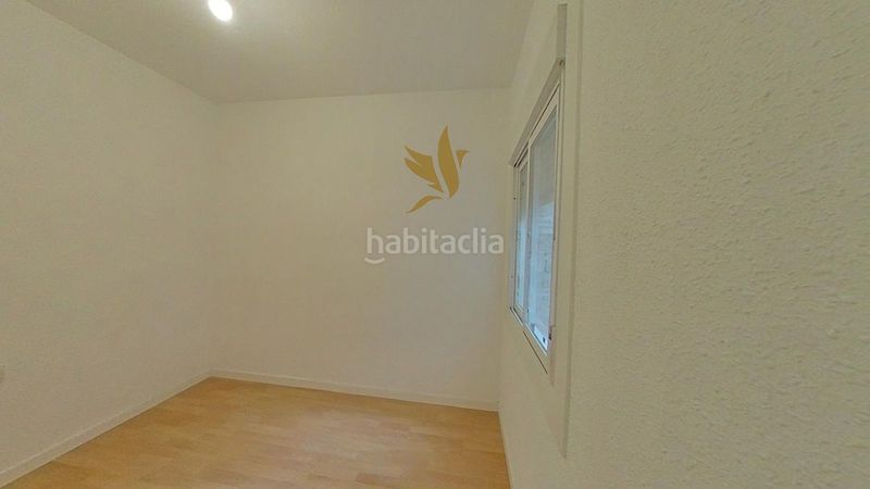 Foto 7363dcdf-5f9e-4b87-97c0-a991bbfbcab9. Piso en Trinitat Vella Barcelona