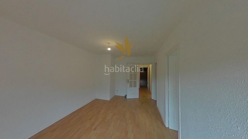 Foto 8ac20a32-6b2d-400c-a671-61f1e1b2e1e4. Piso en Trinitat Vella Barcelona