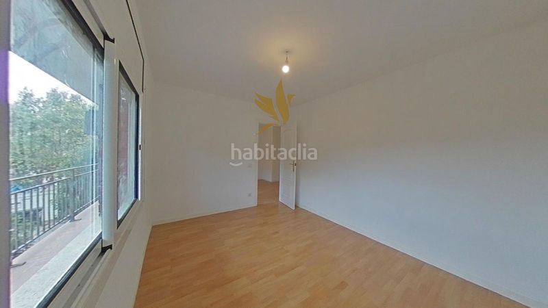 Foto b165a202-224b-437a-87cc-86cbfd9a71ac. Piso en Trinitat Vella Barcelona