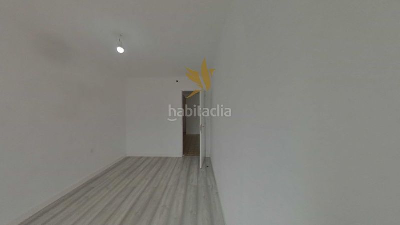 Foto 8be096b8-e251-4496-af0d-10931fbc33ff. Pis a Trinitat Vella Barcelona