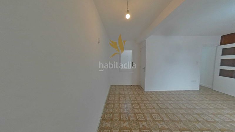 Foto a2bd9ec6-5012-4ad6-baab-7b8aa76852f3. Pis a Trinitat Vella Barcelona