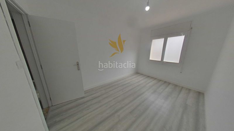 Foto c0cecc3a-32f6-4db3-9ebb-4dfb892c4b5e. Pis a Trinitat Vella Barcelona