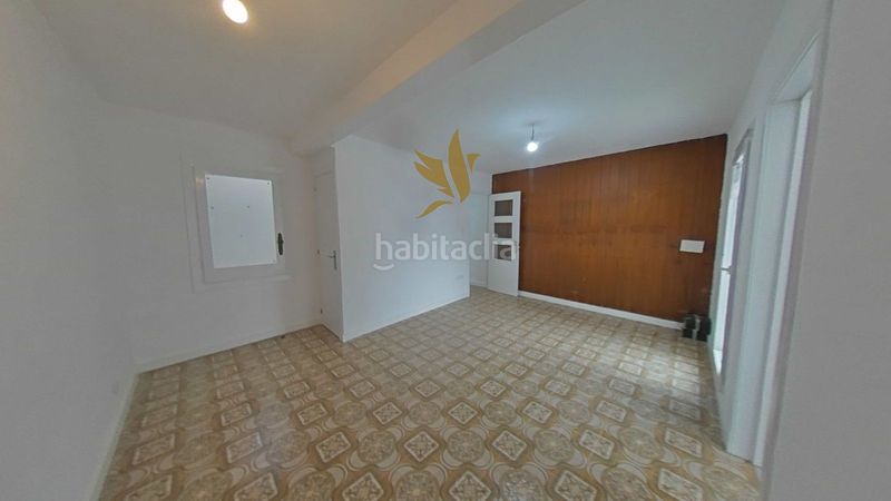 Foto c25cf4ba-013a-46d1-81bc-fe2bb7c9679b. Pis a Trinitat Vella Barcelona