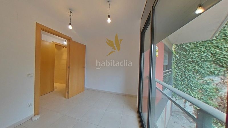 Foto 6bdf89e3-18ce-4ba6-908e-f85a15c861df. Dúplex amb calefacció a Trinitat Vella Barcelona
