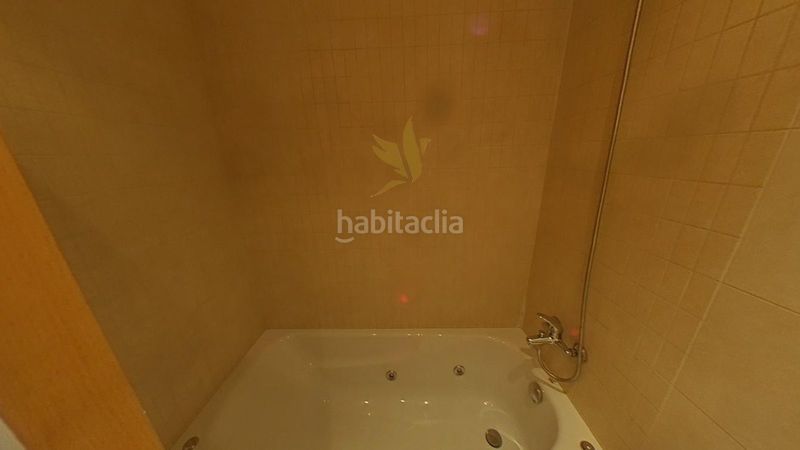 Foto 7d988851-3e0d-4c0b-88bb-d3db4c897d22. Dúplex amb calefacció a Trinitat Vella Barcelona