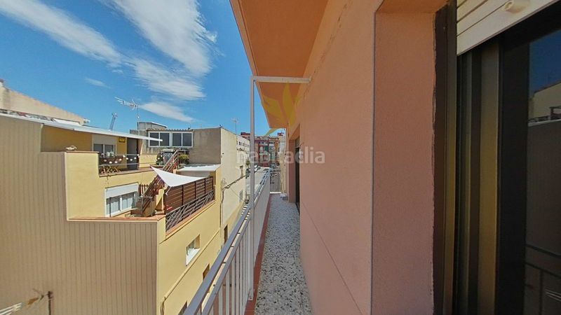 Foto 2b7905d1-40b0-4ed0-abed-29fa3f5f55f9. Pis a Sant Crist Badalona