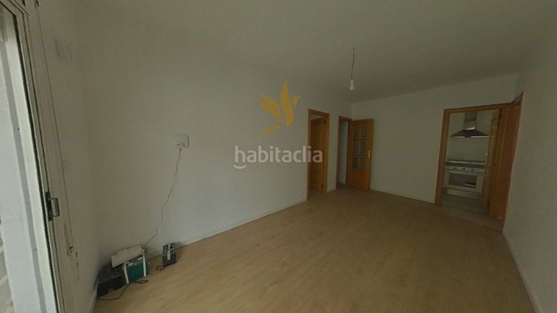 Foto f398fbe9-5106-4d1a-8175-35bfe78ca426. Pis a Sant Crist Badalona