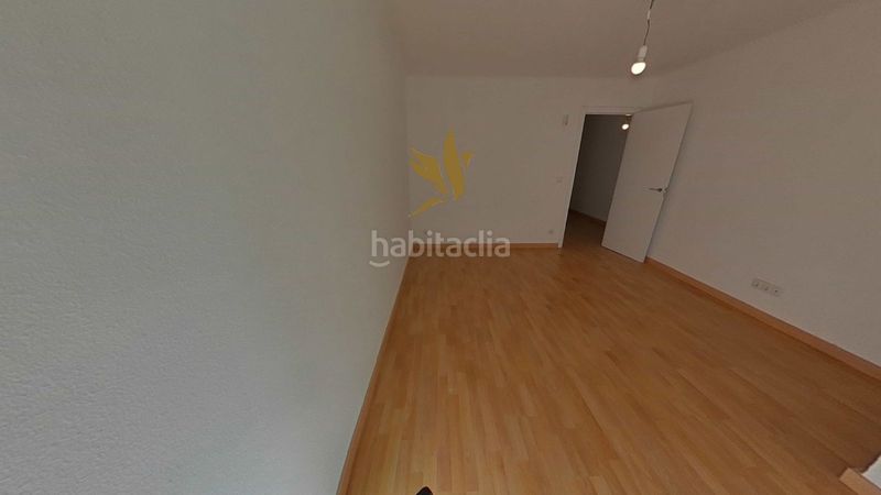 Foto 6945e761-927a-4593-af9a-ea8e39c34d17. Pis a Sant Crist Badalona