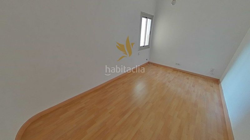 Foto c9f6bb1b-3b5f-43ed-8494-126cf803c483. Pis a Sant Crist Badalona