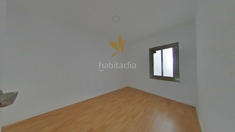 Foto 6ee3d90e-105d-42b2-95d3-b9268b65dd65. Pis a Trinitat Vella Barcelona