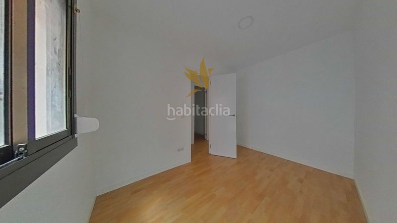 Foto aca6ec92-6d40-4c89-a940-3fbb1910fa59. Pis a Trinitat Vella Barcelona