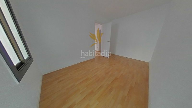 Foto eb138a2b-7ffd-4beb-98c6-5d36baeec2f0. Pis a Trinitat Vella Barcelona