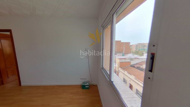 Foto 6f331ea9-44e0-4c39-92cc-4c461b50021e. Pis a Sant Crist Badalona