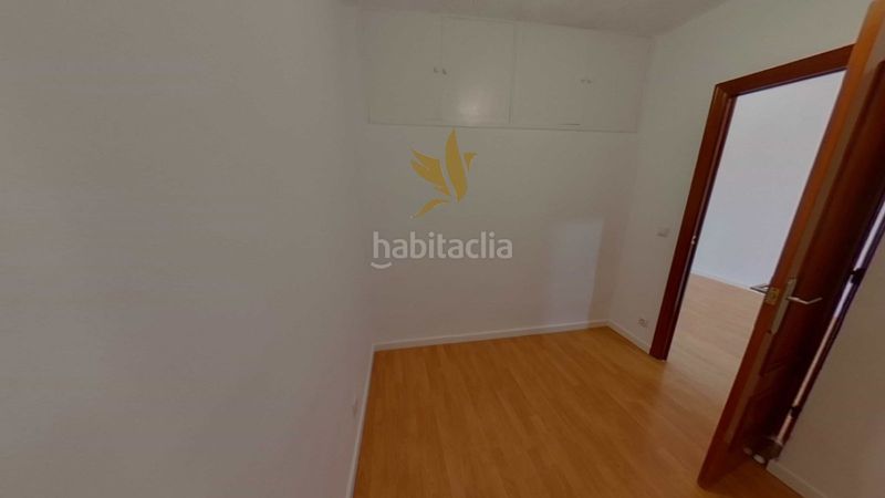 Foto e4fd4d4e-ce3a-4724-9ebb-e1f337f07dd8. Pis a Sant Crist Badalona