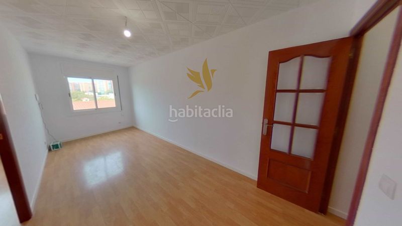Foto eabfee31-6725-4180-9062-3655dcd5793c. Pis a Sant Crist Badalona
