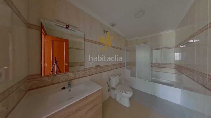 Foto a02bac52-40b9-43cd-91b8-dddfaad7efec. Pis a Trinitat Vella Barcelona