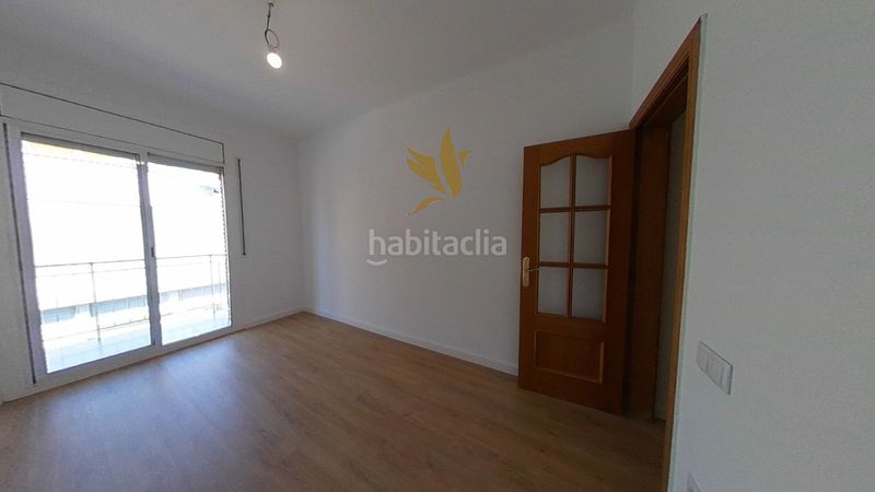 Foto 2226ee31-9471-420c-b271-8089b8e78791. Pis a Sant Crist Badalona