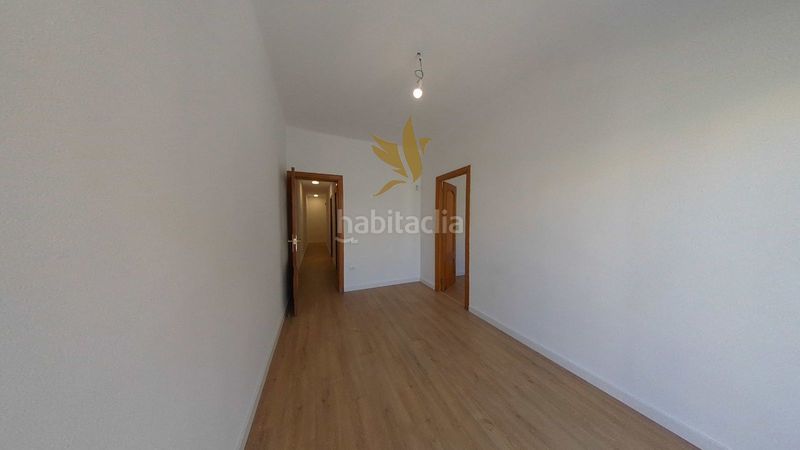 Foto 6dd2c03a-fea8-457e-95f4-915b3b17b68d. Pis a Sant Crist Badalona