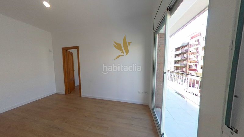 Foto d587c2da-5790-4a08-8b82-179c745d417e. Pis a Sant Crist Badalona