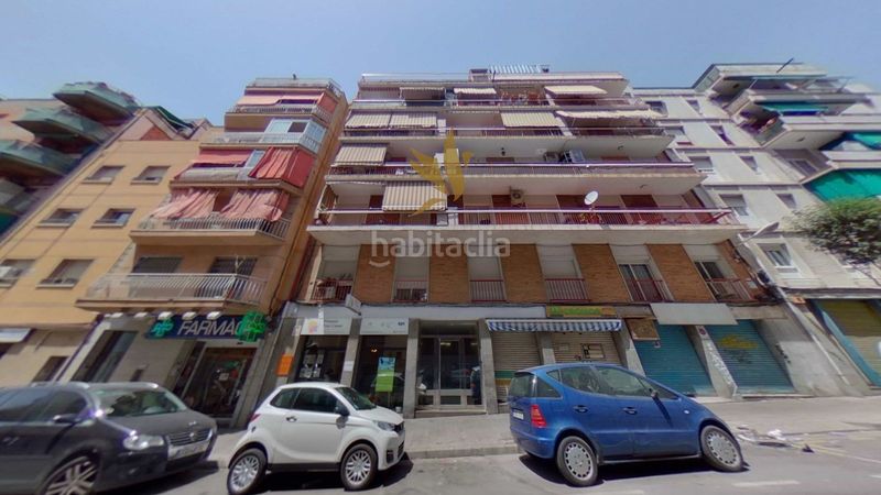 Foto b6809116-4a4c-4cb8-8351-6155ae52bb87. Pis a Sant Crist Badalona