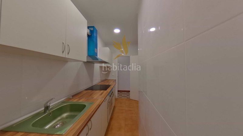 Foto d151f77c-66e9-48f1-a349-e9da5aaeef2e. Pis a Sant Crist Badalona