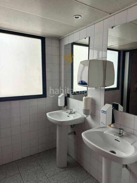 Foto 153b6069-bc0c-49d2-8e2c-2fa61079dbab. Local comercial a Prosperitat Barcelona