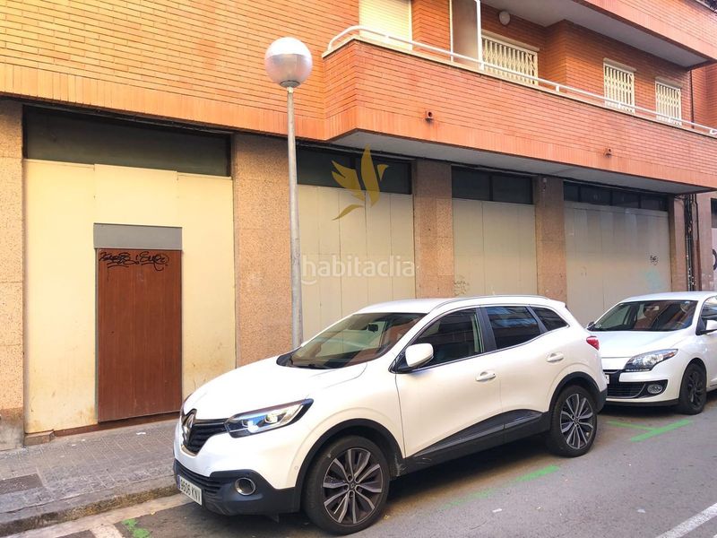 Foto be68f55f-c859-48c7-be80-9efaf8e6fd68. Local comercial a Prosperitat Barcelona