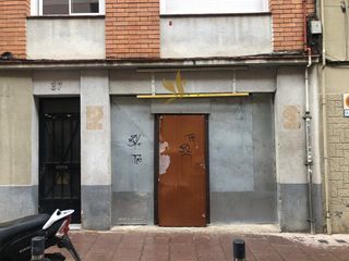 Geschäftsraum  Carrer del pou. Local en venta en carrer pou, bcnhorta guinardó, barcelona