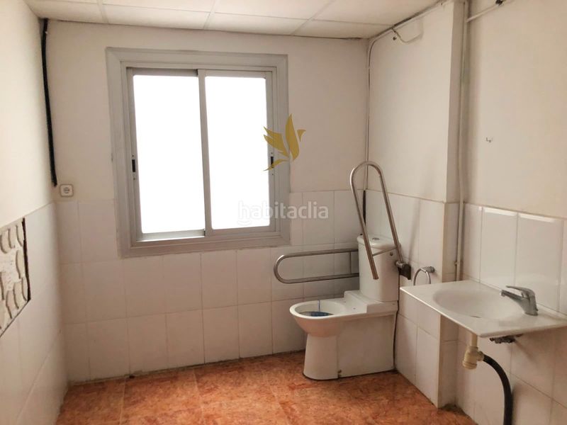 Foto d0dbd754-79a7-41d4-b239-e845d35ba3e8. Local comercial a Carmel Barcelona
