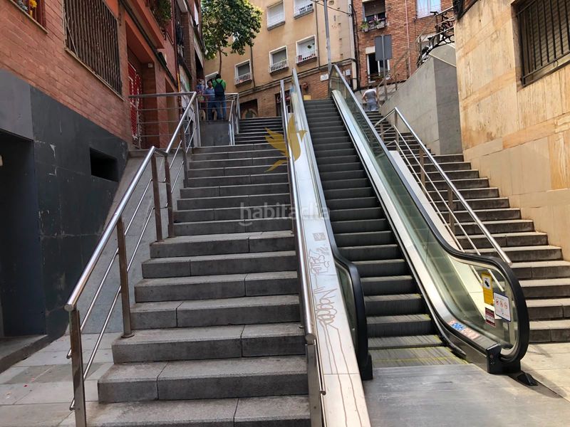 Foto dd4c07d0-9888-4b13-96f5-6e0ac86a0ba4. Local comercial a Carmel Barcelona