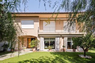 Alquiler Chalet en Sant Gervasi - Bonanova. Casa unifamiliar con gran jardín junto a teknon  la bonanova