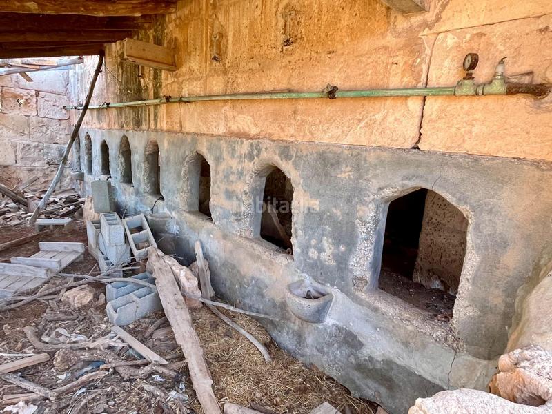 Foto 37f94974-c7db-4e43-b316-22060a8d88e8. Masia amb aparcament a Campos