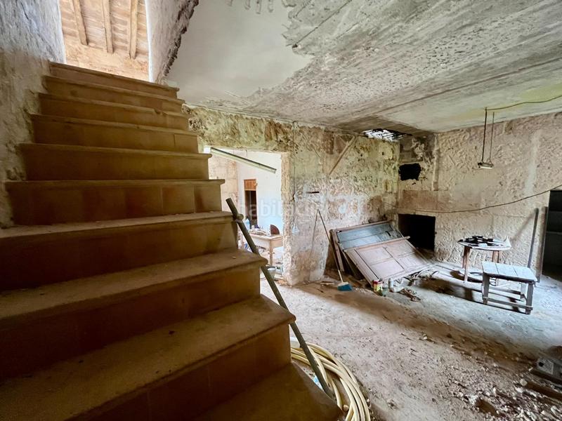 Foto 66fea8fc-15f8-4679-b0d5-bdee504c2a6b. Masia amb aparcament a Campos