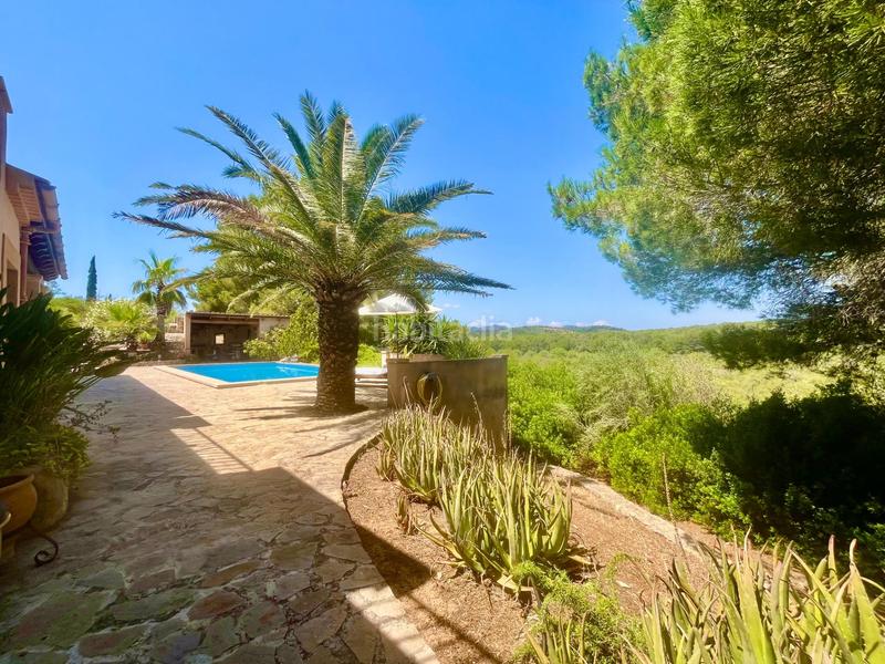 Foto 6ab7d19f-77ac-4633-b1e7-a7124488f77b. Chalet with parking in Manacor centre Manacor