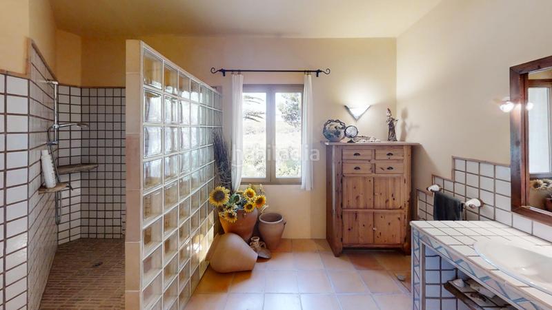 Foto ccf921b3-1a1b-435f-9f6d-81ceefefe126. Chalet with parking in Manacor centre Manacor