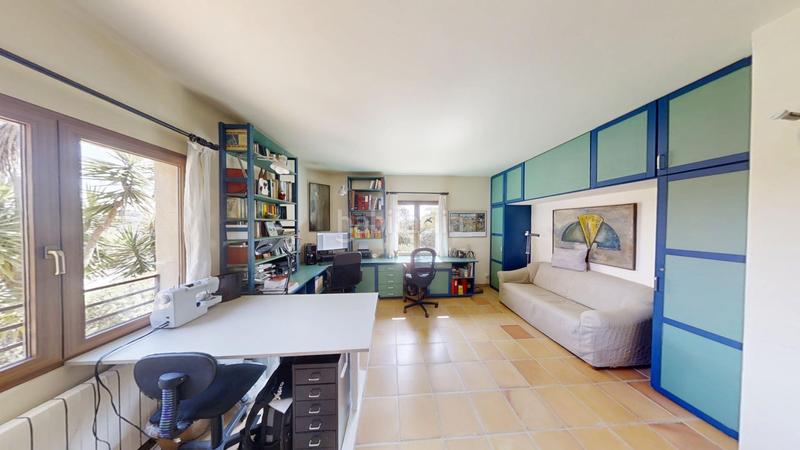 Foto f92a8d39-22b3-45e8-bc3e-9b44df39e91f. Chalet with parking in Manacor centre Manacor