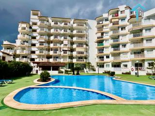 Lloguer Apartament  Avenida palmeres. Se alquila apartamento luminoso con piscina   sa coma
