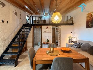 Location Loft  Poligono 3. Encantador loft rústico con amplio jardín mediterráneo privado