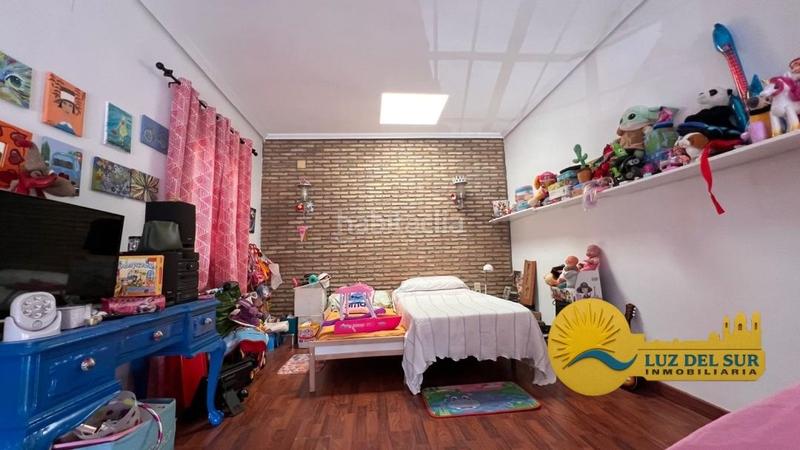 Foto d88fd2b3-60d0-4541-b4f9-d711db8eec01. Duplex avec piscine dans León Herrero - Bahía sur San Fernando